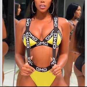 Women’s 2pc set w/ suspenders